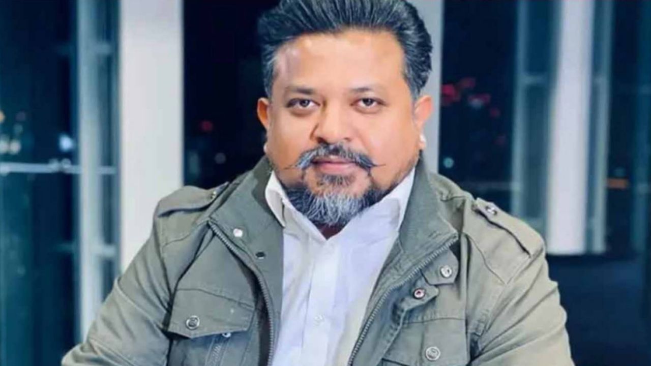 আজ দেশের বাইরে যেতে পারেন সরকারের গুরুত্বপূর্ণ দুই উপদেষ্টা