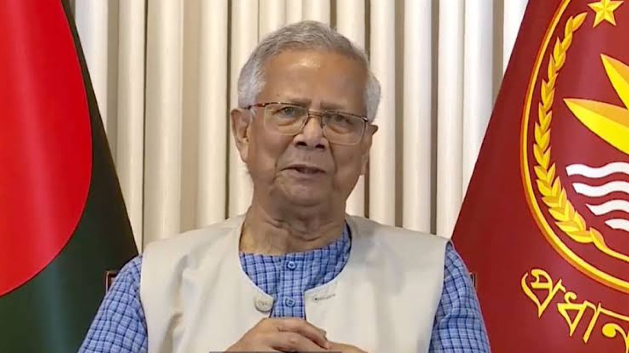 অর্থনৈতিক টানাপোড়েন: বিদায়বেলায় ড. ইউনূসের শাসনামলে ৩০ লাখ নতুন দরিদ্র রেখে বিদেশে পারি