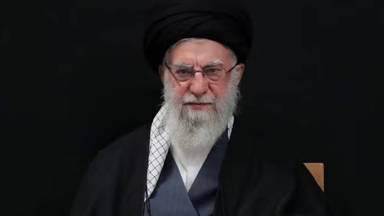 ইরানের সর্বোচ্চ নেতা আয়াতুল্লাহ আলি খামেনির জীবন সমাপ্ত, দেশজুড়ে ৪০ দিনের রাষ্ট্রীয় শোক ঘোষণা