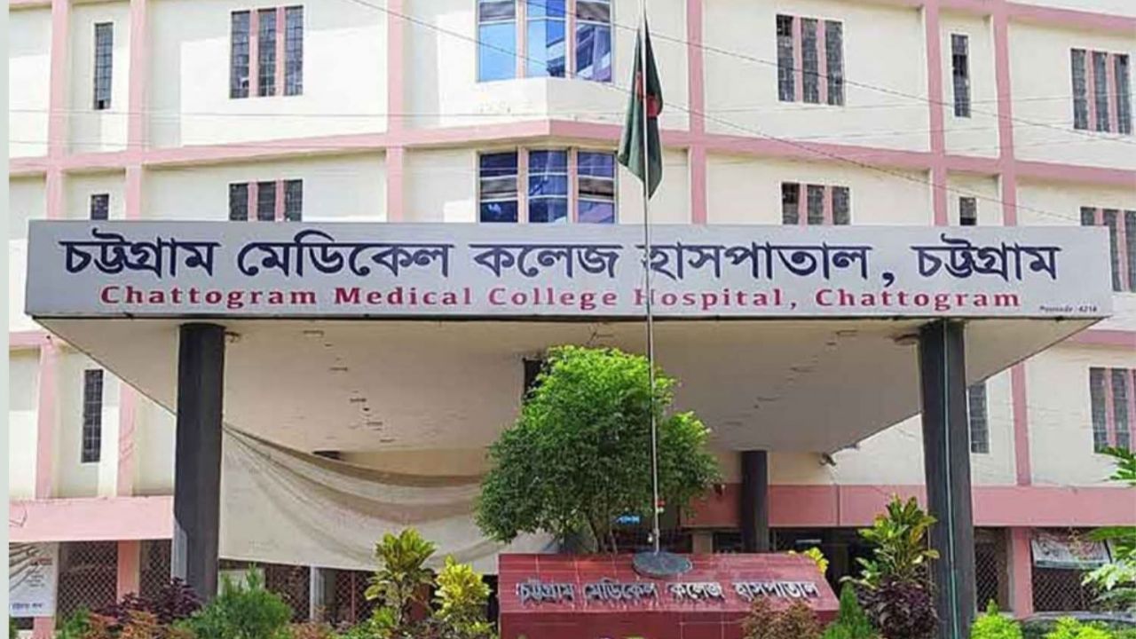 গলাকাটা অবস্থায় শিশু উদ্ধার, চমেকে চলছে চিকিৎসা