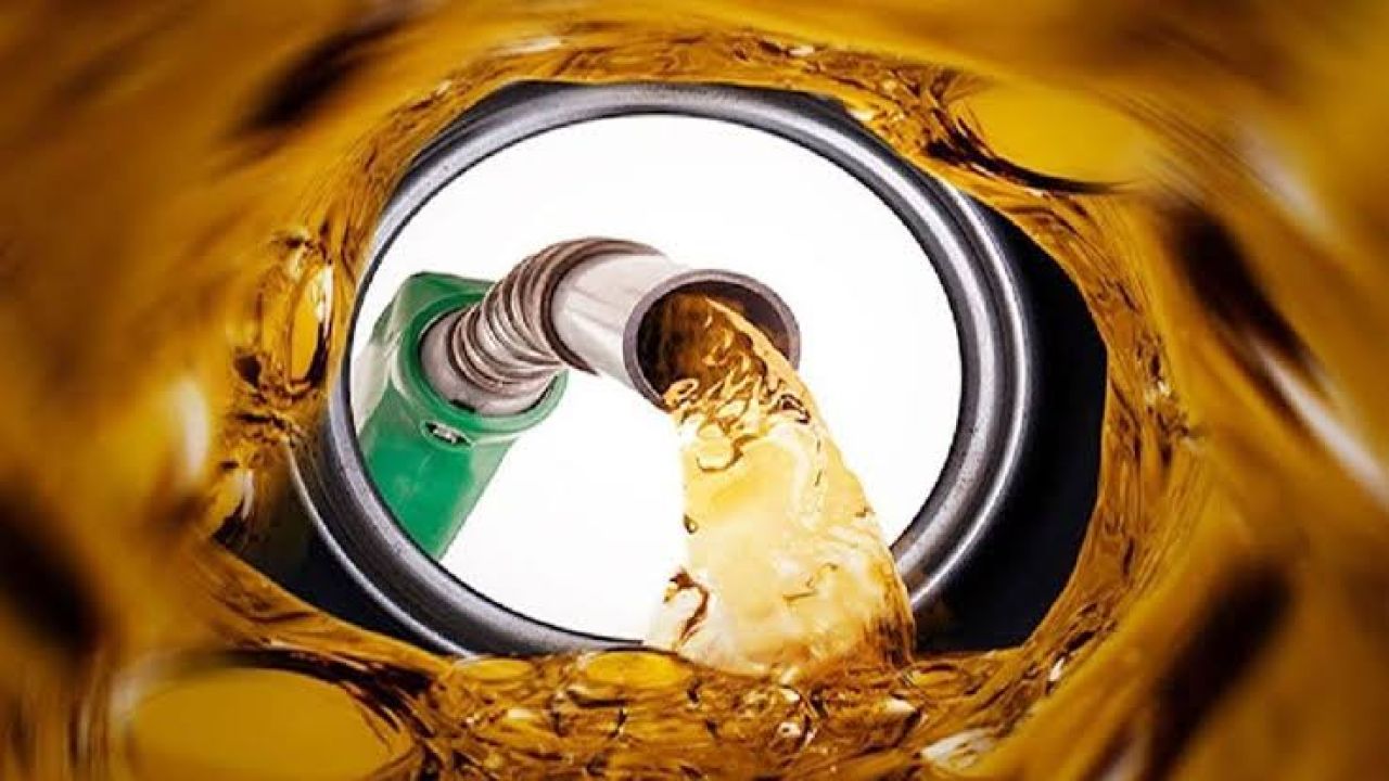 আজই চূড়ান্ত হচ্ছে জ্বালানি তেলের নতুন দাম: বিশ্ববাজারের অস্থিরতায় স্বস্তির অপেক্ষায় মানুষ