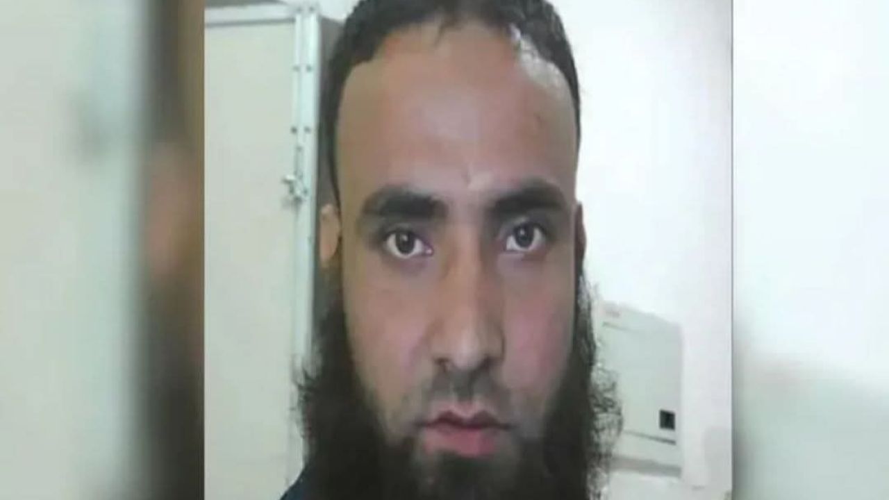 ভারতে বড় ধরনের হামলার ছক নস্যাৎ: ৭ বাংলাদেশিসহ গ্রেপ্তার ৮