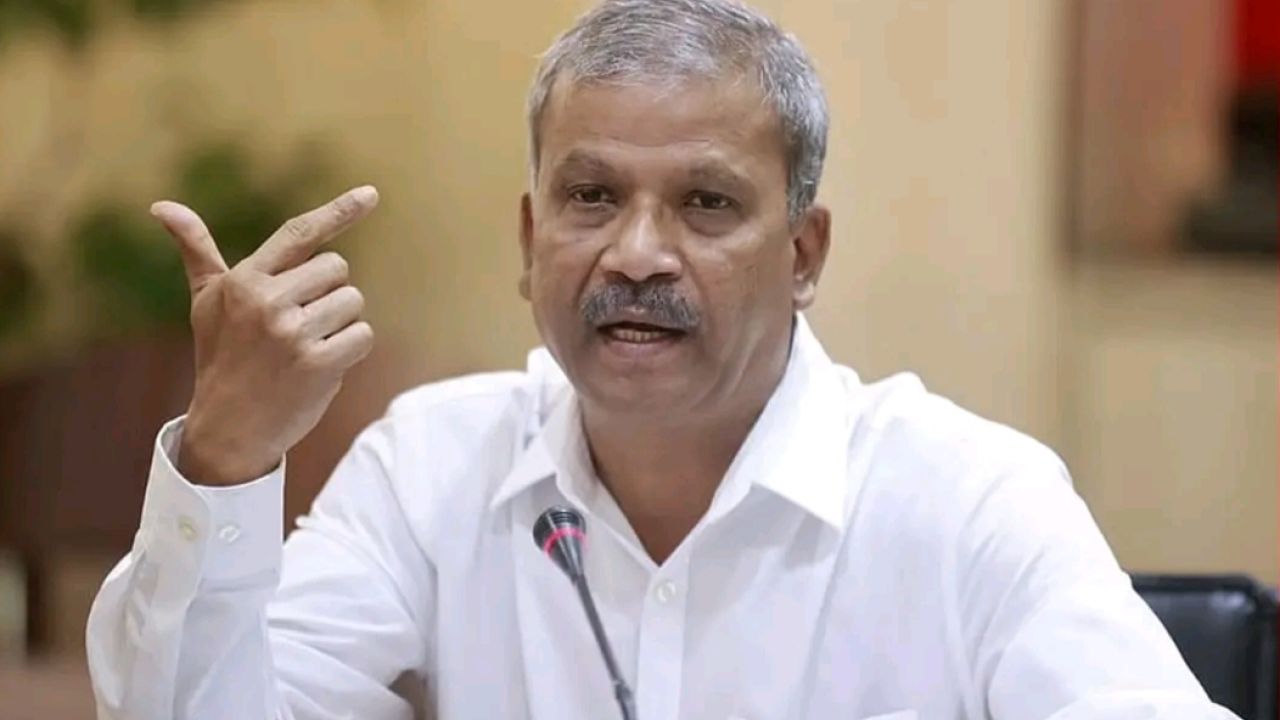 আওয়ামী লীগ বিলুপ্ত হয়নি, বরং তাদের দম্ভ নতুন করে প্রকাশ পাচ্ছে: ড. আসিফ নজরুল