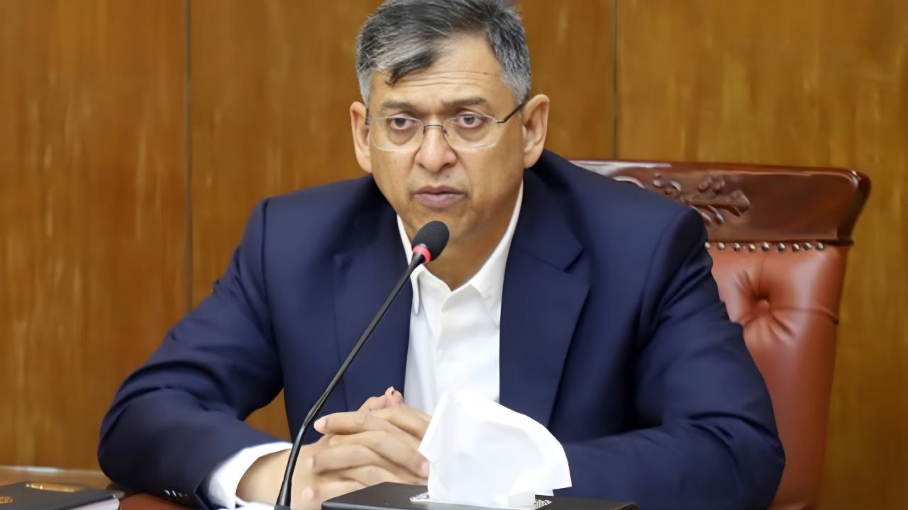 সাবেক প্রধানমন্ত্রী শেখ হাসিনাকে দেশে ফিরে আইনি প্রক্রিয়ার মুখোমুখি হওয়ার আহ্বান